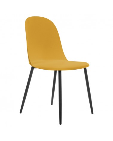 Jedálenská stolička v žltej farbe.