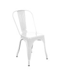 Oceľová stolička v bielej farbe - odolná na atmosférické podmienky.